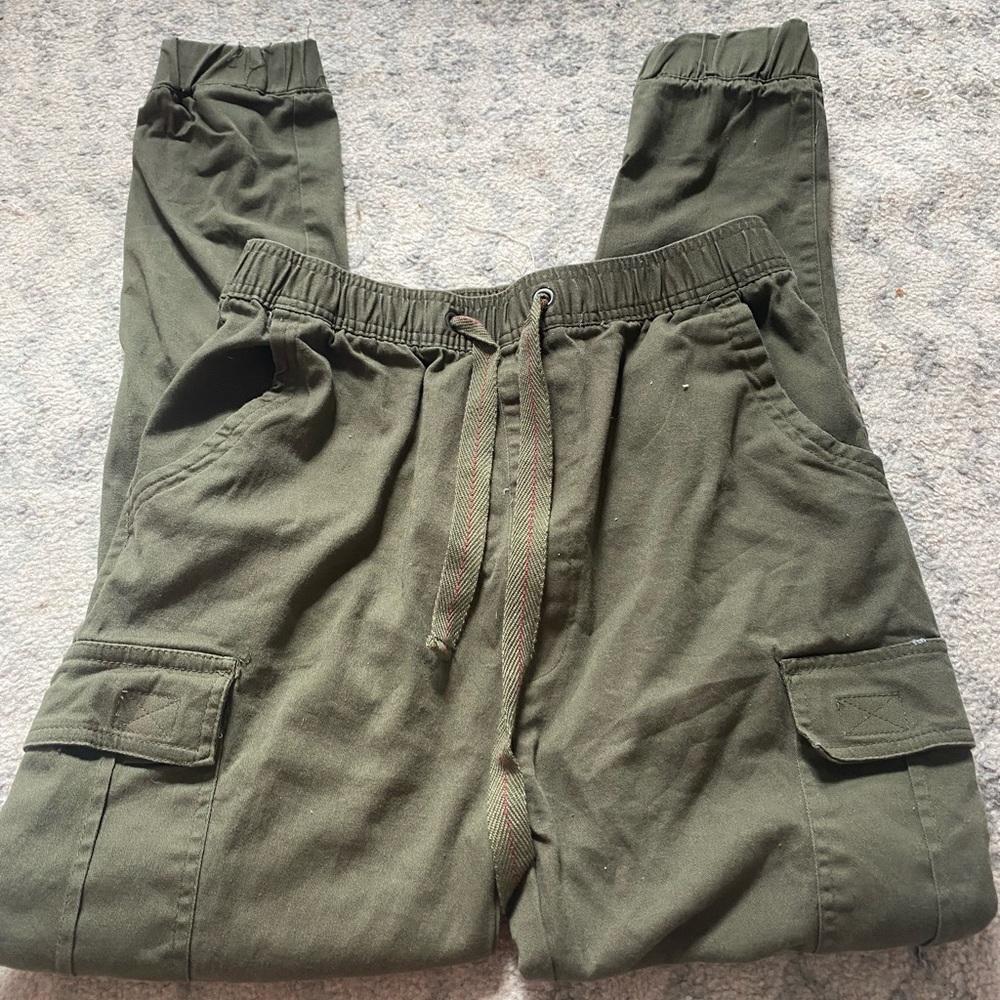 Army green cargo pants